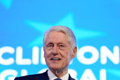 ex-presidente-dos-eua-bill-clinton-e-hospitalizado-com-febre