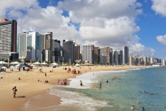 fortaleza-tem-24-trechos-de-praia-proprios-para-banho-no-ultimo-fim-de-semana-do-ano