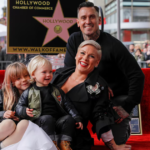 pink-celebra-19-anos-de-casamento-com-carey-hart