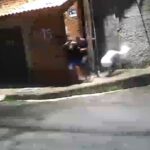 criminosos-se-envolvem-em-intensa-troca-de-tiros-em-rua-de-fortaleza;-video