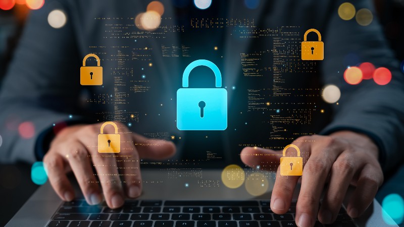 pos-unifor:-seja-especialista-em-direito-e-tecnologia-na-protecao-de-dados