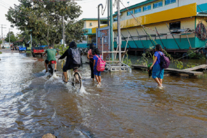 cheia-no-amazonas-afeta-mais-de-533-mil-pessoas-e-coloca-40-cidades-em-emergencia