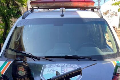 pmce-apreende-submetralhadora-artesanal-no-bairro-guajiru,-em-caucaia
