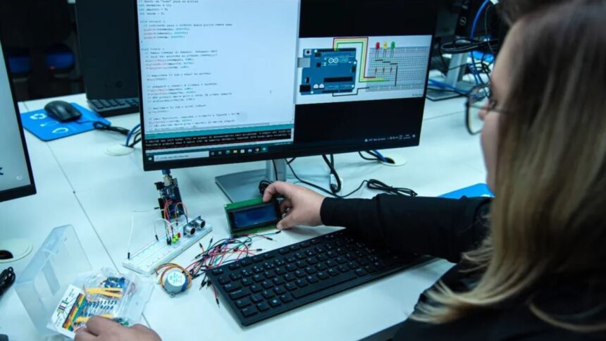 universidade-do-trabalho-digital-oferta-mais-de-800-vagas-em-cursos-gratuitos-de-tecnologia