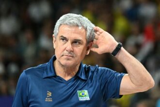 ze-roberto-convoca-15-jogadoras-para-fase-de-treinos-em-saquarema-antes-do-mundial-de-volei