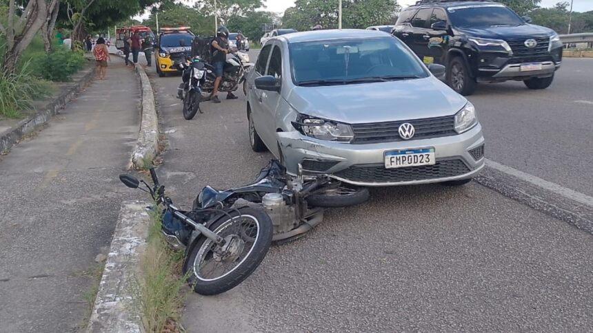 passageira-de-moto-de-app-morre-em-colisao-com-carro-em-fortaleza