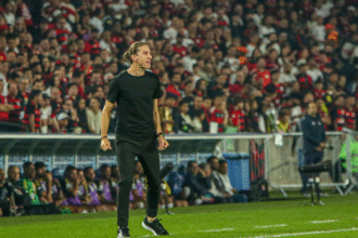 filipe-luis-confirma-foco-do-flamengo-em-2025:-‘brasileiro-e-libertadores-sao-prioridades’
