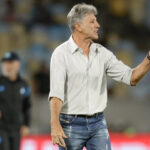 renato-gaucho-defende-rodizio-no-fluminense,-mas-agora-quer-manter-base