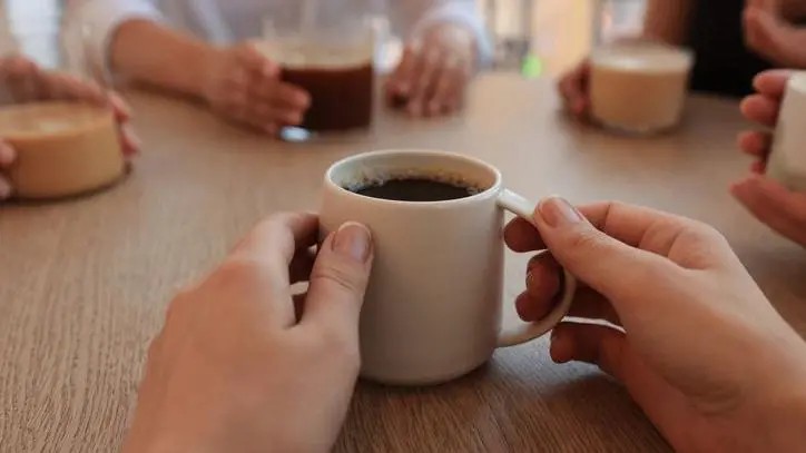 o-que-aprendi-ao-participar-de-‘cafes-da-morte’-em-londres