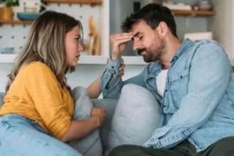 ‘acho-que-voce-e-um-vampiro-emocional’:-5-dicas-para-lidar-com-relacionamentos-exaustivos