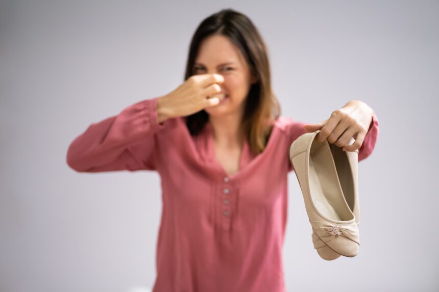 como-evitar-chule-e-o-pe-de-atleta:-dermatologista-explica-cuidados-simples-e-eficazes