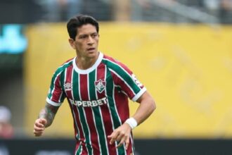 cano-sofre-entorse-no-joelho-direito-e-vira-desfalque-do-fluminense-na-copa-sul-americana
