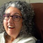 como-8-segundos-em-fita-de-vhs-devolveram-voz-a-mulher-com-doenca-degenerativa-apos-25-anos