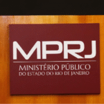 policiais-ligados-a-milicia-sao-acusados-da-morte-de-vereador-no-rio