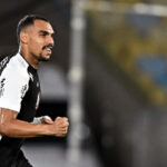 corinthians-vence-o-fluminense-por-1-a-0-no-maracana-e-sobe-na-tabela-do-brasileirao