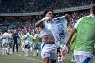 gabigol-decide,-cruzeiro-vence-o-bahia-e-assume-a-vice-lideranca-do-brasileiro