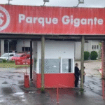 torcedores-invadem-ct-do-inter-para-protestar-contra-jogadores-em-semana-de-gre-nal