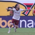 em-jogo-com-duas-expulsoes-no-primeiro-tempo,-fluminense-aguenta-pressao-e-vence-vitoria