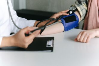 pressao-de-12-por-8-e-reclassificada-como-pre-hipertensao-em-nova-diretriz