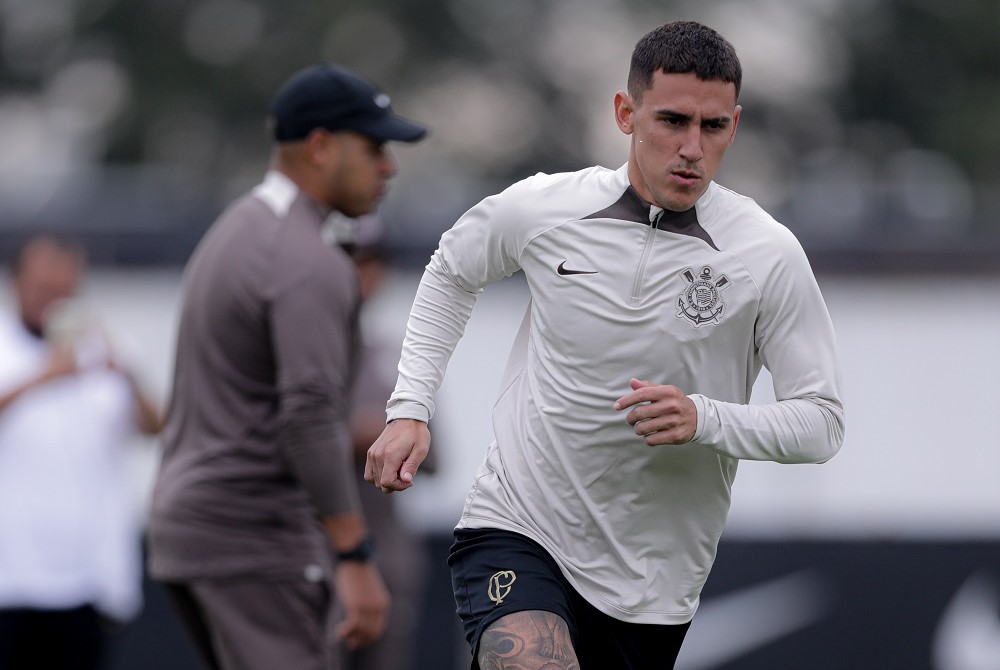 corinthians-e-condenado-a-pagar-r$-41,3-milhoes-para-matias-rojas