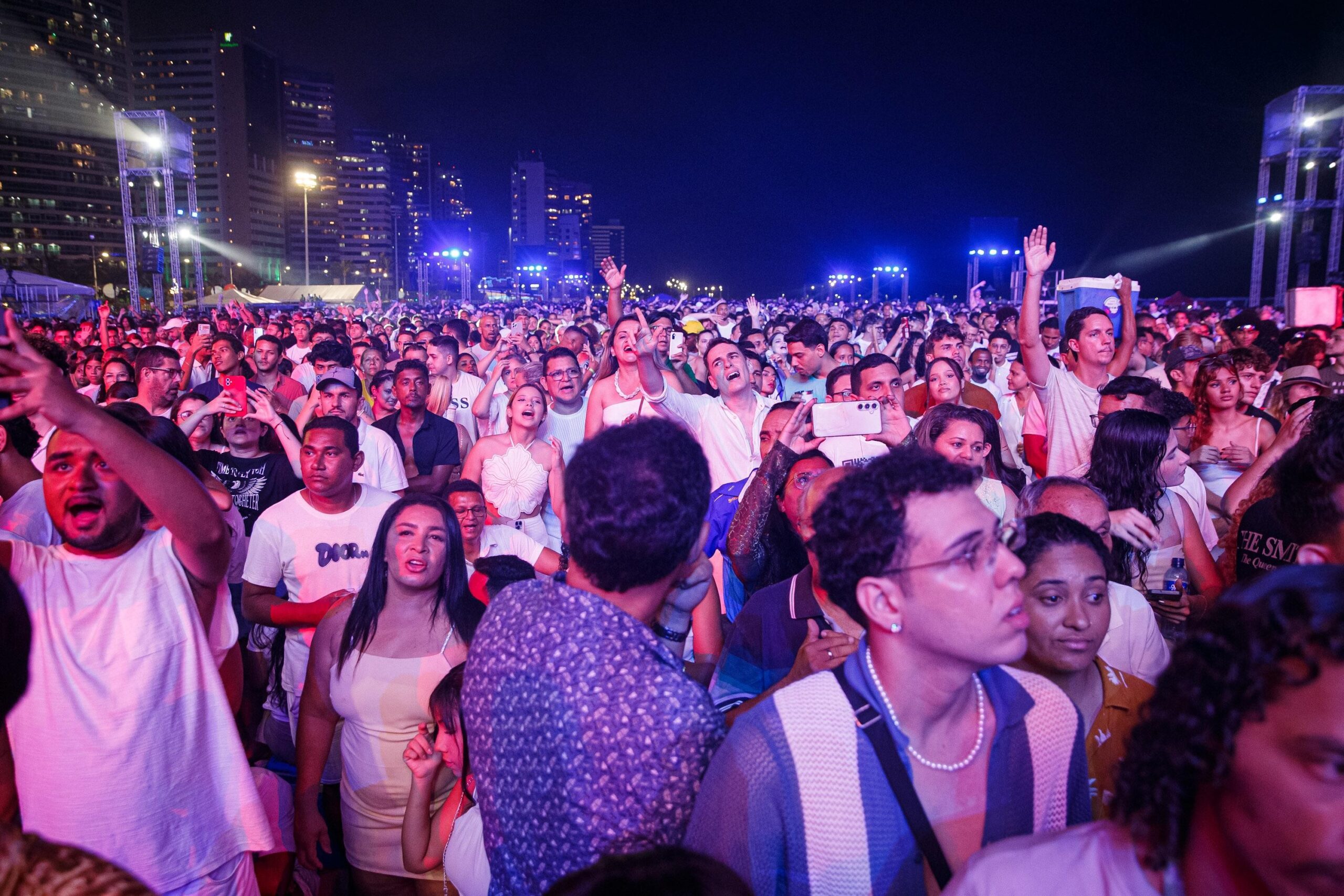 reveillon-de-fortaleza:-prefeitura-anuncia-dois-dias-de-festa-no-aterro-da-praia-de-iracema-e-em-outros-polos