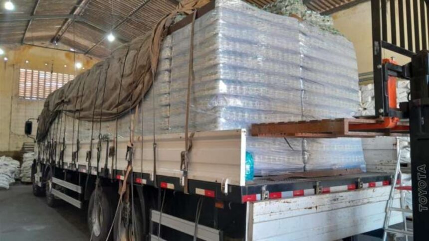 pericia-vai-analisar-se-ha-metanol-em-carga-de-60-mil-garrafas-de-cachaca-apreendida-no-ceara