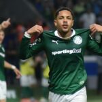 vitor-roque-e-eleito-o-melhor-jogador-sub-21-das-ligas-brasileira-e-argentina