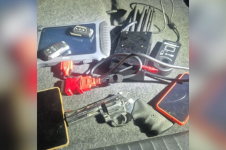 policia-prende-dupla-apos-roubar-hilux-e-encontra-equipamentos-usados-em-furtos-de-veiculos