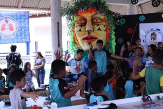 jovens-indigenas-aprendem-robotica-na-amazonia