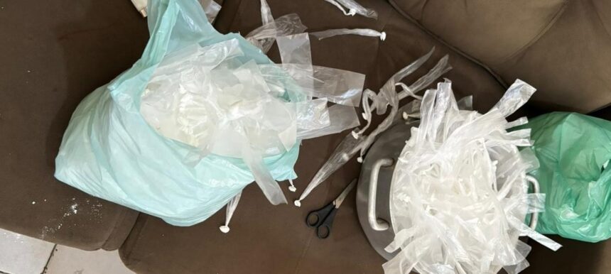 laboratorio-de-drogas-e-fechado-em-caucaia-e-suspeitos-tentam-subornar-policiais-com-r$-50-mil
