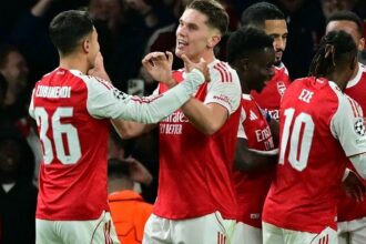 com-gols-de-brasileiros,-arsenal-atropela-atletico-de-madrid-e-segue-invicto-na-champions-league
