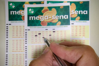 mega-sena-2.930:-tres-apostas-do-ceara-acertam-cinco-numeros-e-levam-premios-de-r$-40-mil