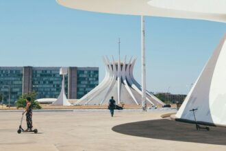 brasilia-se-oferece-para-sediar-final-da-libertadores-de-2025-em-meio-a-crise-no-peru