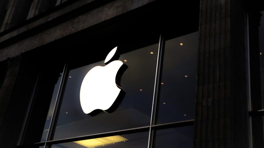 apple-perde-acao-historica-de-ate-r$-10-bilhoes-no-reino-unido