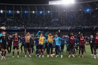 com-um-a-menos,-flamengo-segura-empate-com-racing-e-vai-a-final-da-libertadores