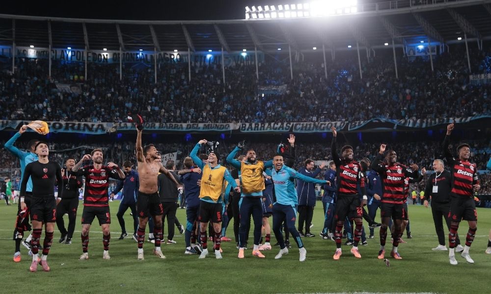 com-um-a-menos,-flamengo-segura-empate-com-racing-e-vai-a-final-da-libertadores