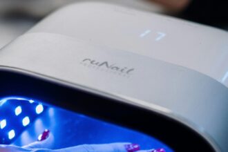 saiba-como-identificar-se-seu-esmalte-em-gel-tem-substancias-proibidas-pela-anvisa