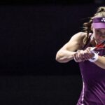 rybakina-vira-sobre-swiatek-e-vai-a-inedita-semifnal-do-wta-finals