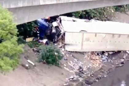 caminhao-cai-na-marginal-tiete