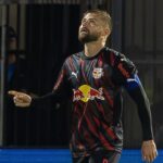 corinthians-perde-para-o-bragantino-e-ve-sonho-do-g-7-mais-distante