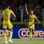 palmeiras-perde-para-o-mirassol-e-ve-flamengo-encostar-na-lideranca