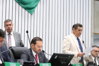 alece-aprova-dois-projetos-de-autoria-da-mesa-diretora-da-casa