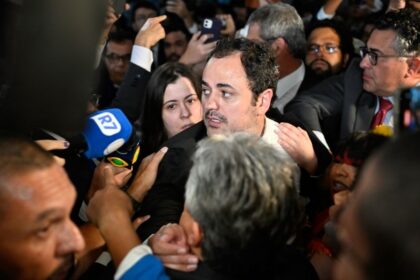 associacoes-criticam-expulsao-de-jornalistas-do-plenario-da-camara