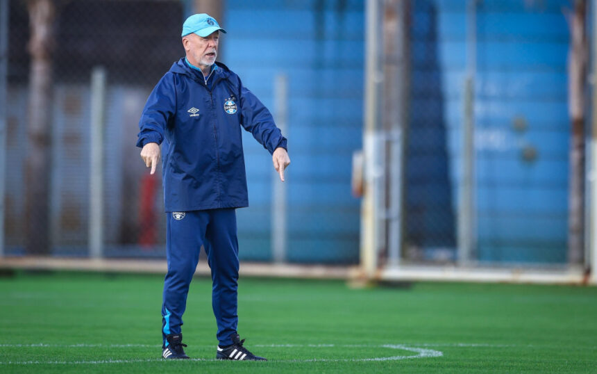 mano-menezes-anuncia-saida-do-gremio