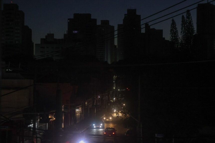 justica-manda-enel-reestabelecer-‘imediatamente’-fornecimento-de-energia-em-sp