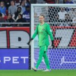 safonov,-heroi-do-psg-contra-o-flamengo,-defendeu-penaltis-com-mao-quebrada