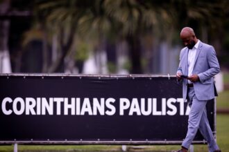 fabinho-soldado-se-despede-do-corinthians-e-cita-stabile-e-atletas:-‘tornaram-o-sonho-possivel’