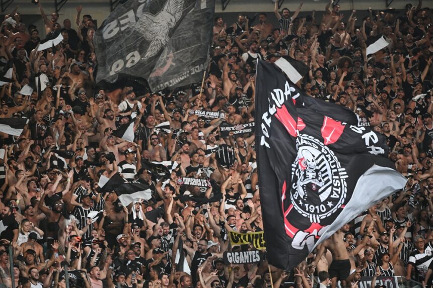 corinthians-faz-acordo-no-stjd-para-evitar-punicao-de-portoes-fechados