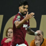 west-ham-admite-vender-paqueta-ao-flamengo,-mas-quer-manter-o-meia-para-tentar-fugir-da-degola