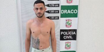 chefe-de-faccao-e-preso-em-caucaia-dirigindo-carro-de-luxo-blindado